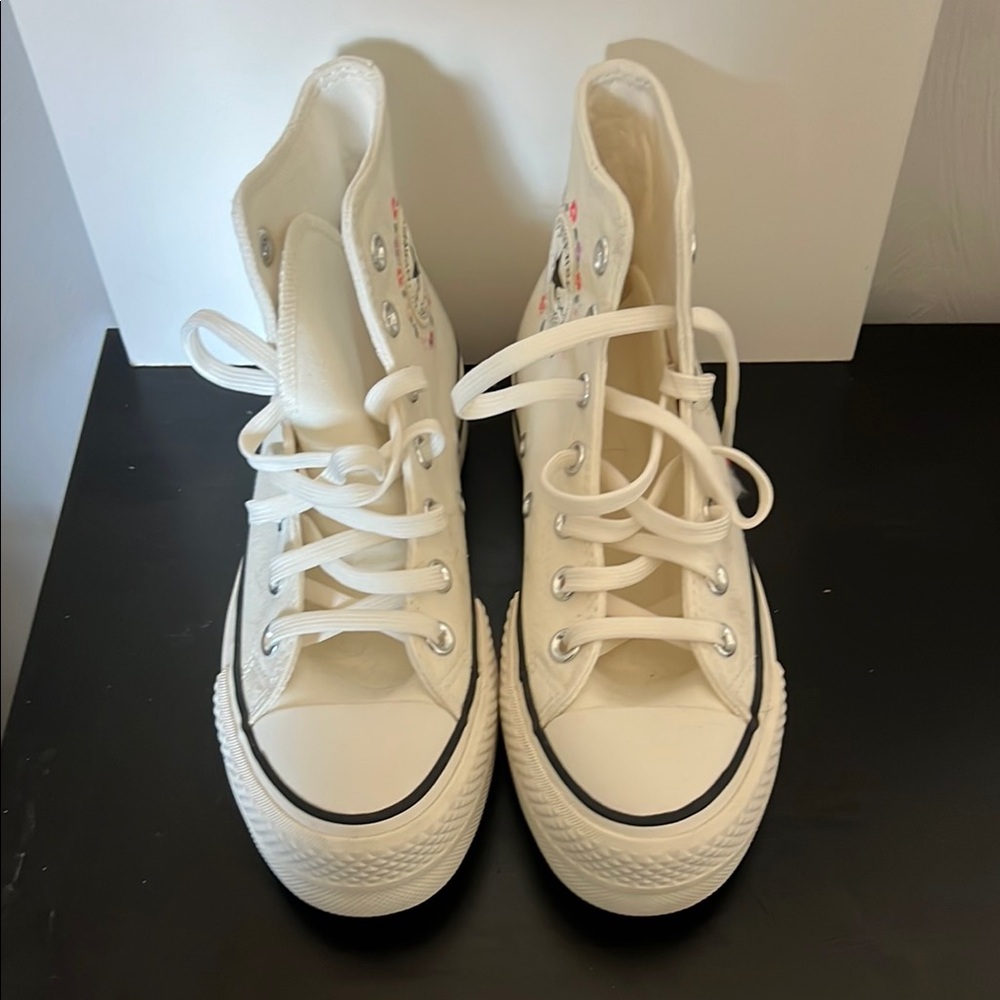 Women's Converse Star Lift Little
Flowers LUXE Shoes